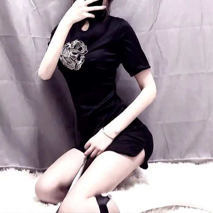 男人嬉春